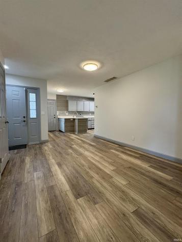 3812 S Pepper Chase Bloomington IN 47401