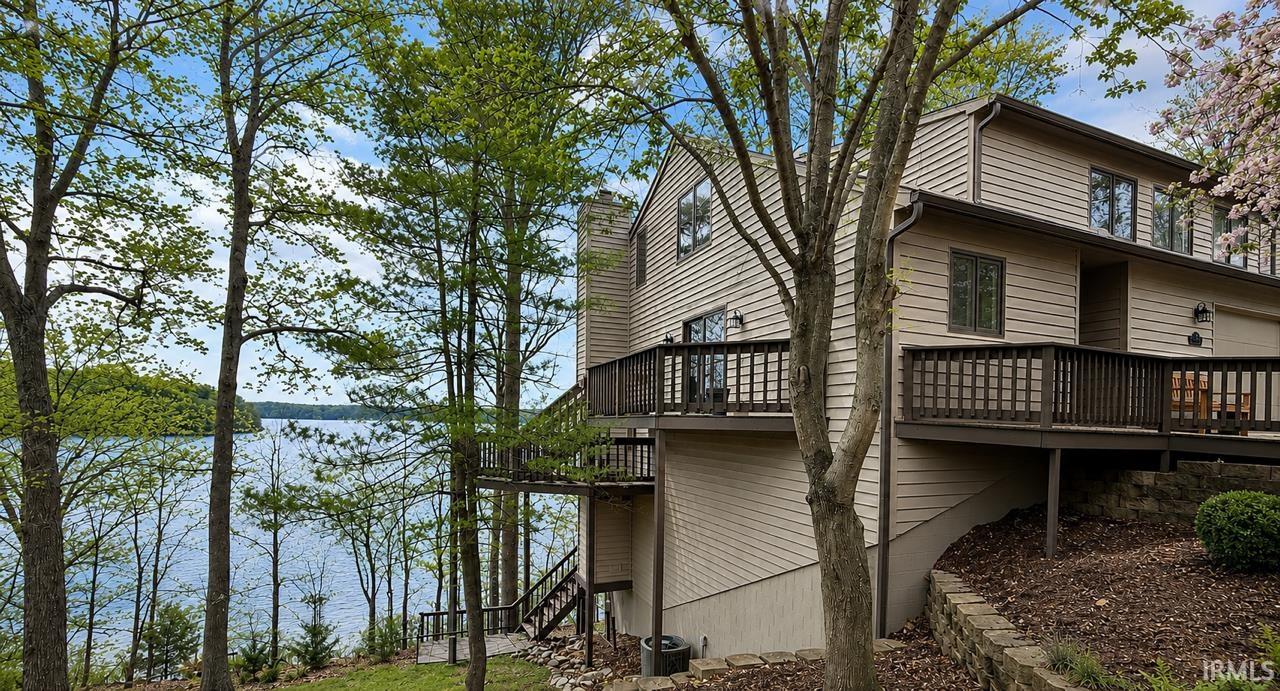 Bloomington IN, 2072 E Waters Edge Drive, Unit 15