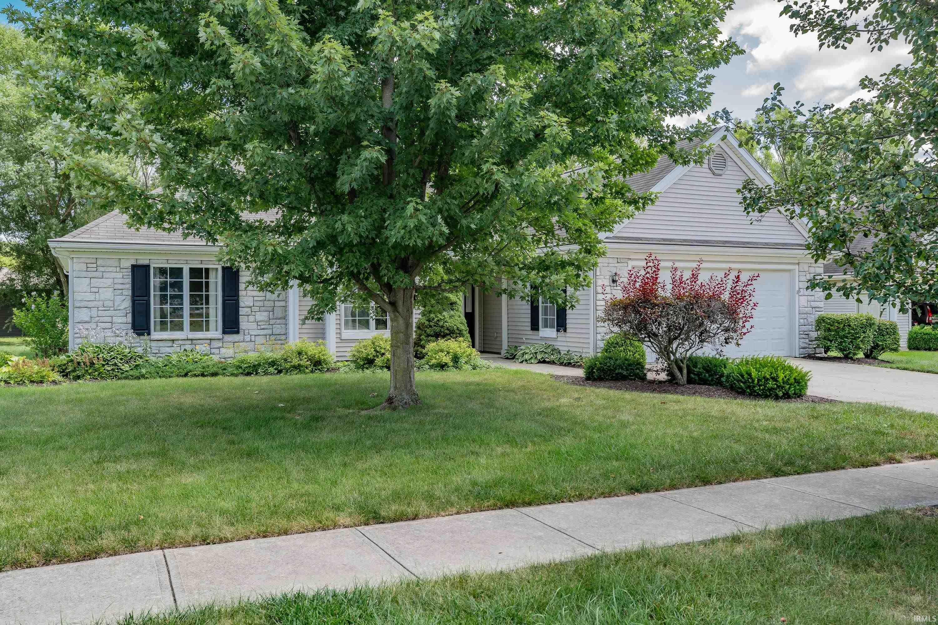 2709 Dunbrooke Court Fort Wayne IN 46804