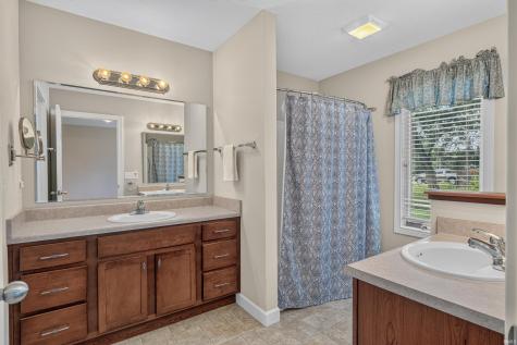 2709 Dunbrooke Court Fort Wayne IN 46804