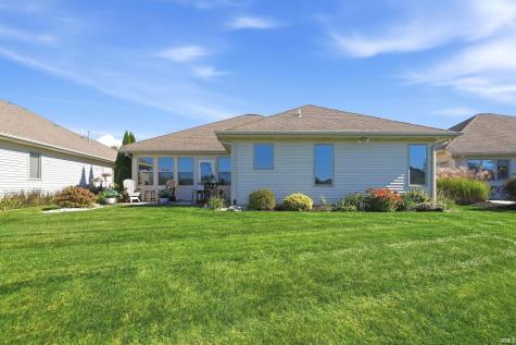 9513 Courtyard Cove Fort Wayne IN 46825