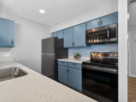 700 S Lakeside Drive Syracuse IN 46567