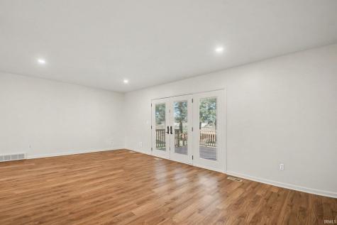 937 W Andrews Court South Bend IN 46614
