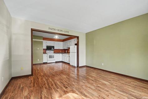 1107 B Court Lane Goshen IN 46526