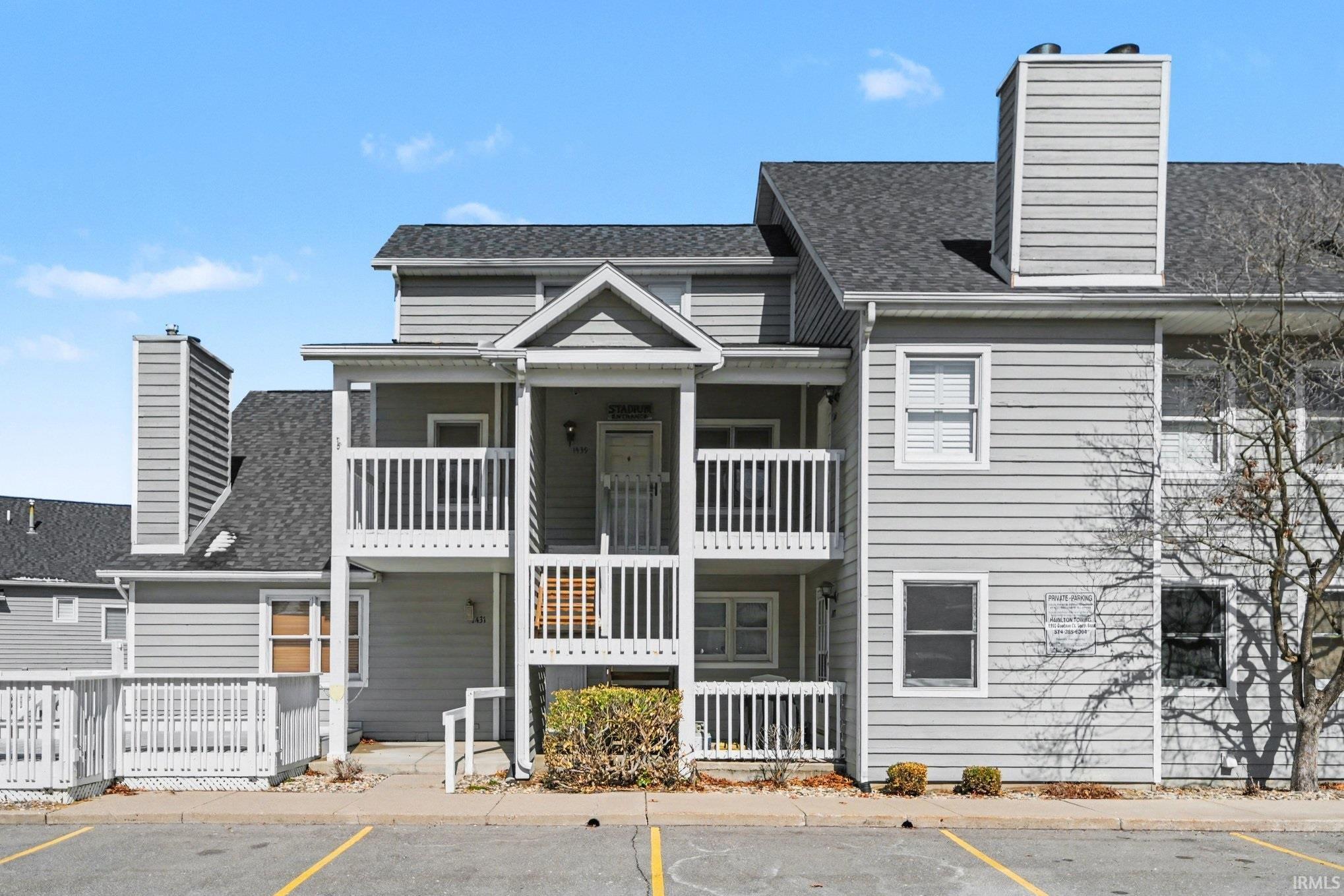 1433 N Oakhill Drive South Bend IN 46637