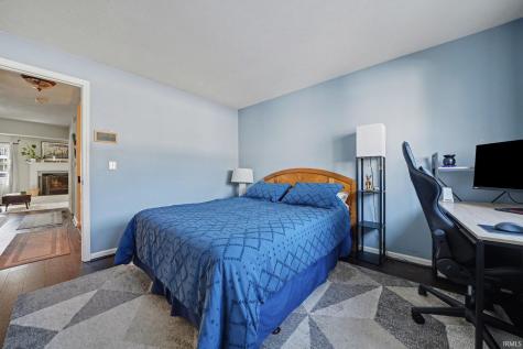 1433 N Oakhill Drive South Bend IN 46637