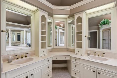 2314 Turnberry Lane Fort Wayne IN 46814