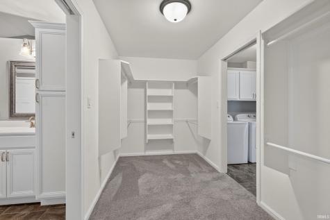 1512 Kennel Drive Evansville IN 47710
