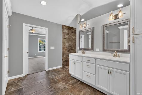 1512 Kennel Drive Evansville IN 47710