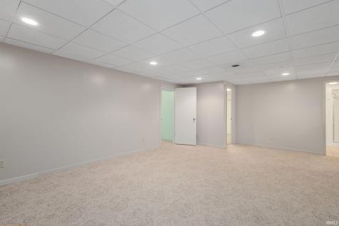1615 Pine Ridge Court Elkhart IN 46514