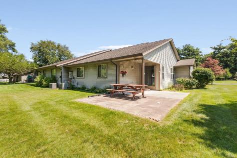 1615 Pine Ridge Court Elkhart IN 46514