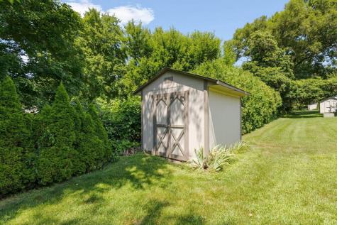 1615 Pine Ridge Court Elkhart IN 46514