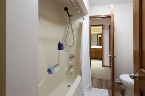 2805 Little River Run Fort Wayne IN 46804