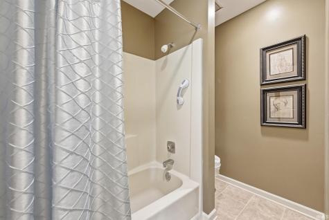 6817 Covington Creek Trail Fort Wayne IN 46804