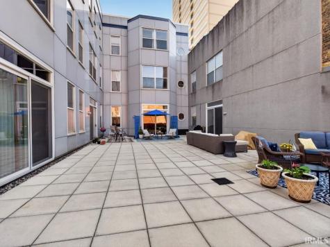113 W Wayne Street Fort Wayne IN 46802