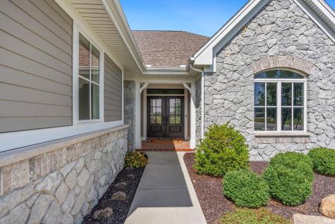 2591 Pine Straw Drive Auburn IN 46706