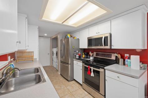 5715 Thornbriar Lane Fort Wayne IN 46835