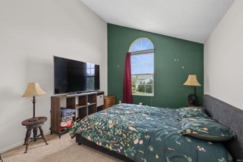 5715 Thornbriar Lane Fort Wayne IN 46835