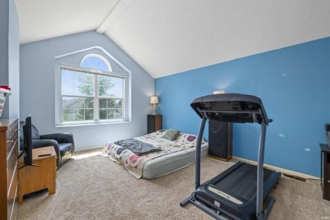 5715 Thornbriar Lane Fort Wayne IN 46835