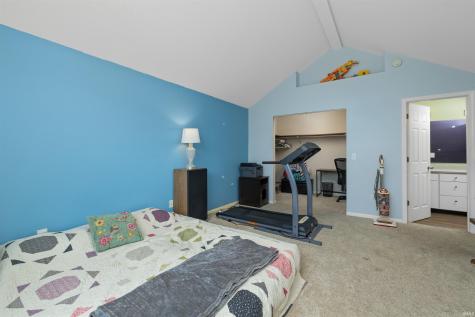 5715 Thornbriar Lane Fort Wayne IN 46835