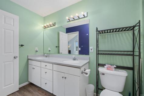 5715 Thornbriar Lane Fort Wayne IN 46835