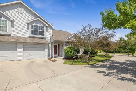 5715 Thornbriar Lane Fort Wayne IN 46835