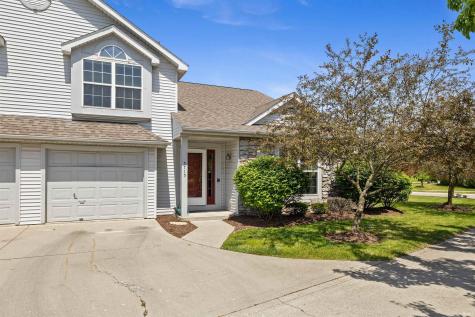 5715 Thornbriar Lane Fort Wayne IN 46835