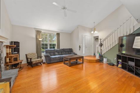 5715 Thornbriar Lane Fort Wayne IN 46835