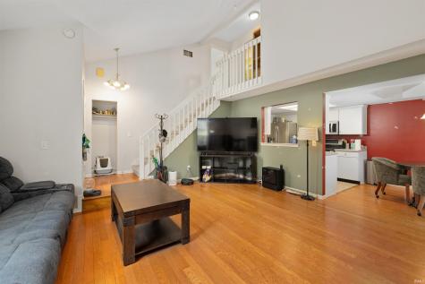 5715 Thornbriar Lane Fort Wayne IN 46835