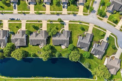 4111 Foxknoll Cove Fort Wayne IN 46835
