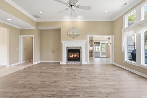 4111 Foxknoll Cove Fort Wayne IN 46835