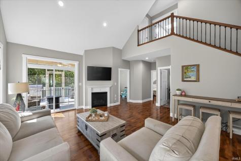 903 W Baywood Drive Bloomington IN 47403
