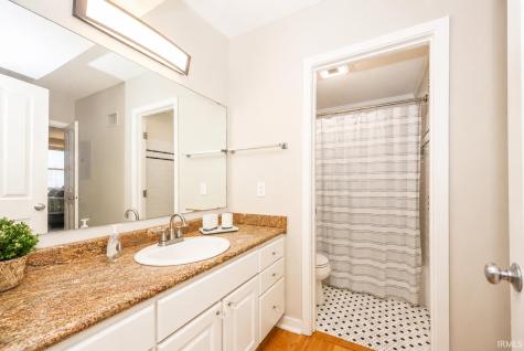 112 W Washington Boulevard Fort Wayne IN 46802