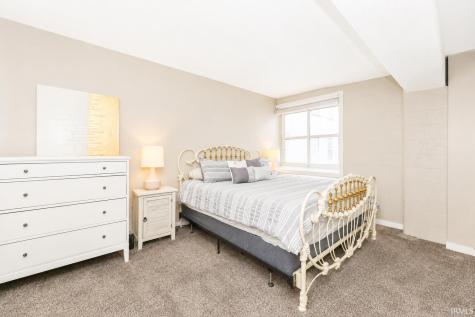 112 W Washington Boulevard Fort Wayne IN 46802