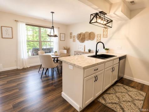 5746 Thornbriar Lane Fort Wayne IN 46835