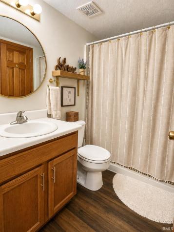 5746 Thornbriar Lane Fort Wayne IN 46835