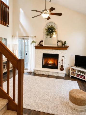5746 Thornbriar Lane Fort Wayne IN 46835