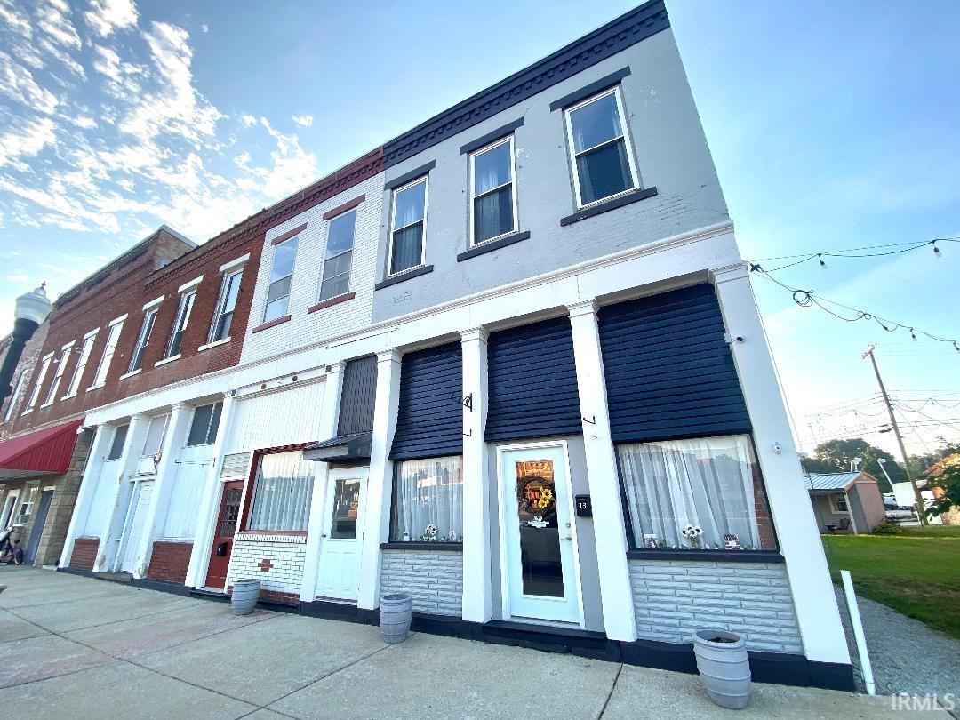 11 & 13 S Commercial Street Worthington IN 47471
