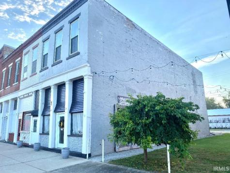 11 & 13 S Commercial Street Worthington IN 47471
