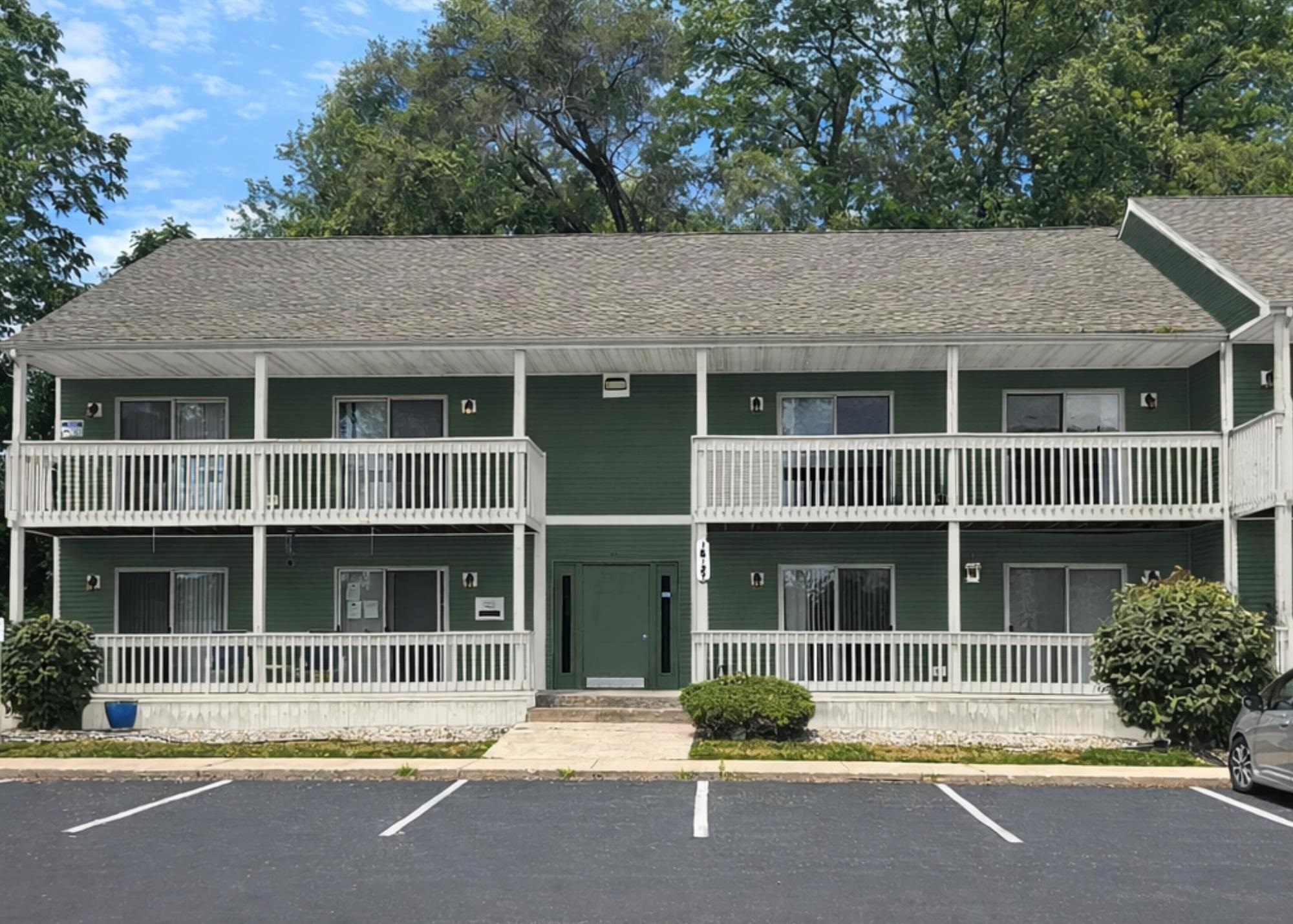 18033-B Bulla Road South Bend IN 46635