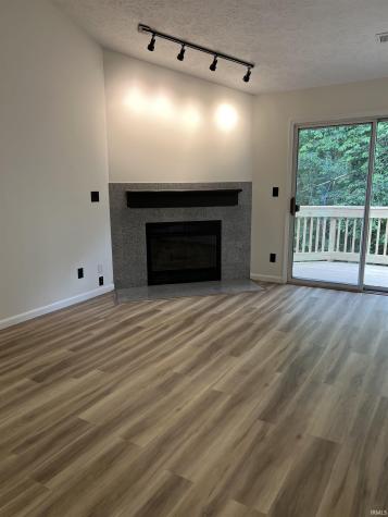 1992 E Bay Pointe Drive Bloomington IN 47401
