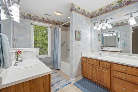9606 Kasota Court Fort Wayne IN 46804