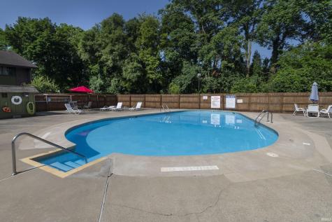 2 500 Topsfield Road #205 Road South Bend IN 46614