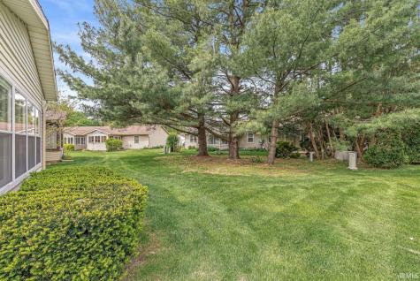 1840 Saint Michaels Court South Bend IN 46614