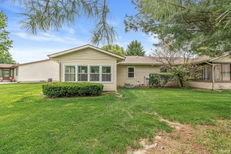 1840 Saint Michaels Court South Bend IN 46614
