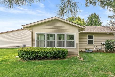 1840 Saint Michaels Court South Bend IN 46614