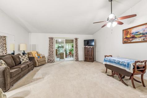 1840 Saint Michaels Court South Bend IN 46614