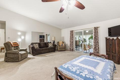 1840 Saint Michaels Court South Bend IN 46614