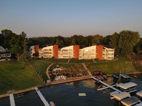 10660 N South Shore Drive Syracuse IN 46567