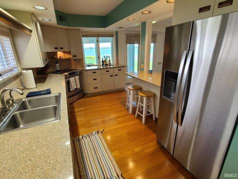 10660 N South Shore Drive Syracuse IN 46567